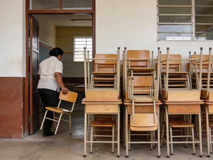 Sabinas recibe mobiliario para fortalecer una escuela primaria Agencia La Provincia