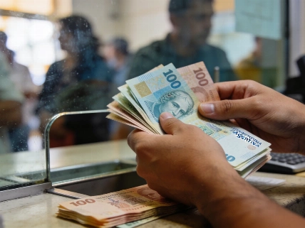El dólar oficial y el dólar blue: cotizaciones y diferencias en Argentina Agencia La Provincia