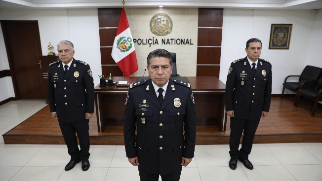 Fredy López Mendoza asume la conducción de la Policía Nacional del Perú Agencia La Provincia